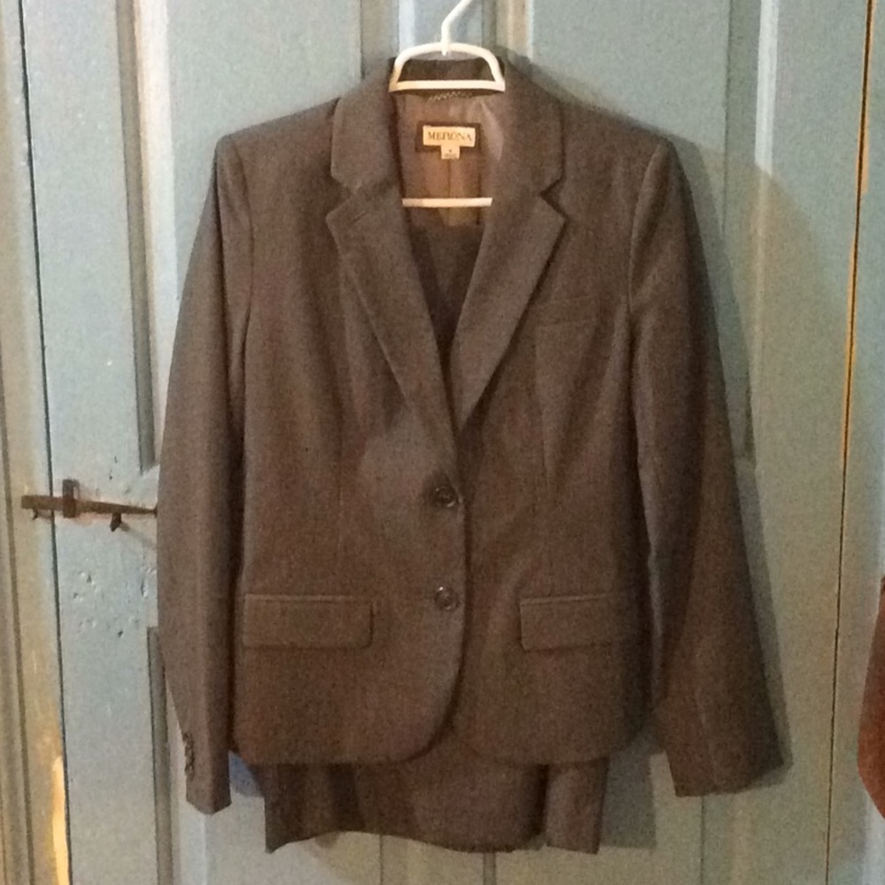 NWOT. Medium Gray Merona Blazer Size 6
